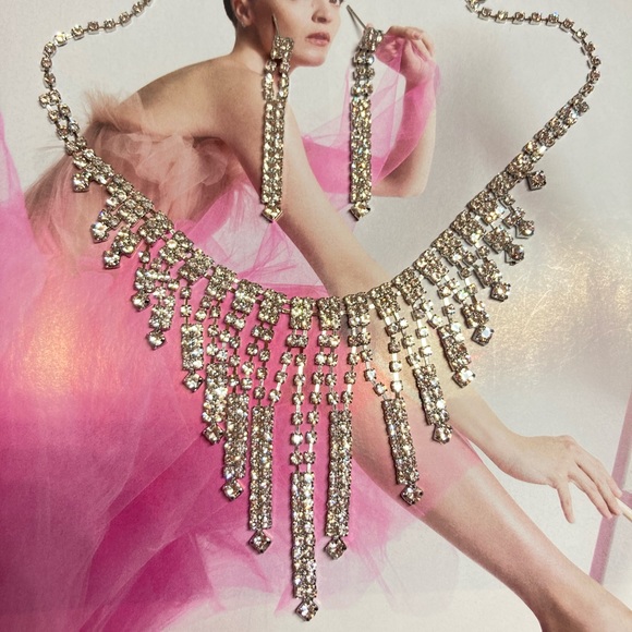 Luxury Rhinestone Set Earrings Necklace Wedding - Picture 2 of 2